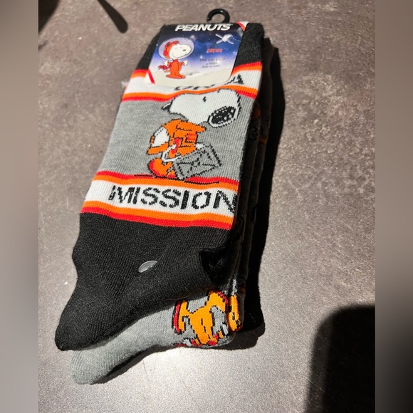 Other - 2pack Snoopy socks